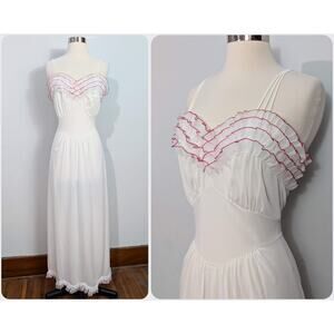 Vanity Fair Mary Poppins 60s Nightgown